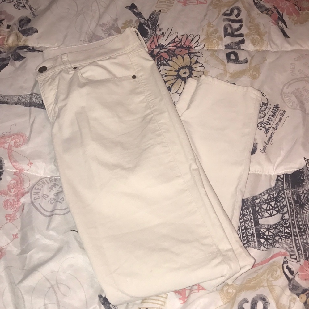 Never worn GAP legging jeans size 27reg